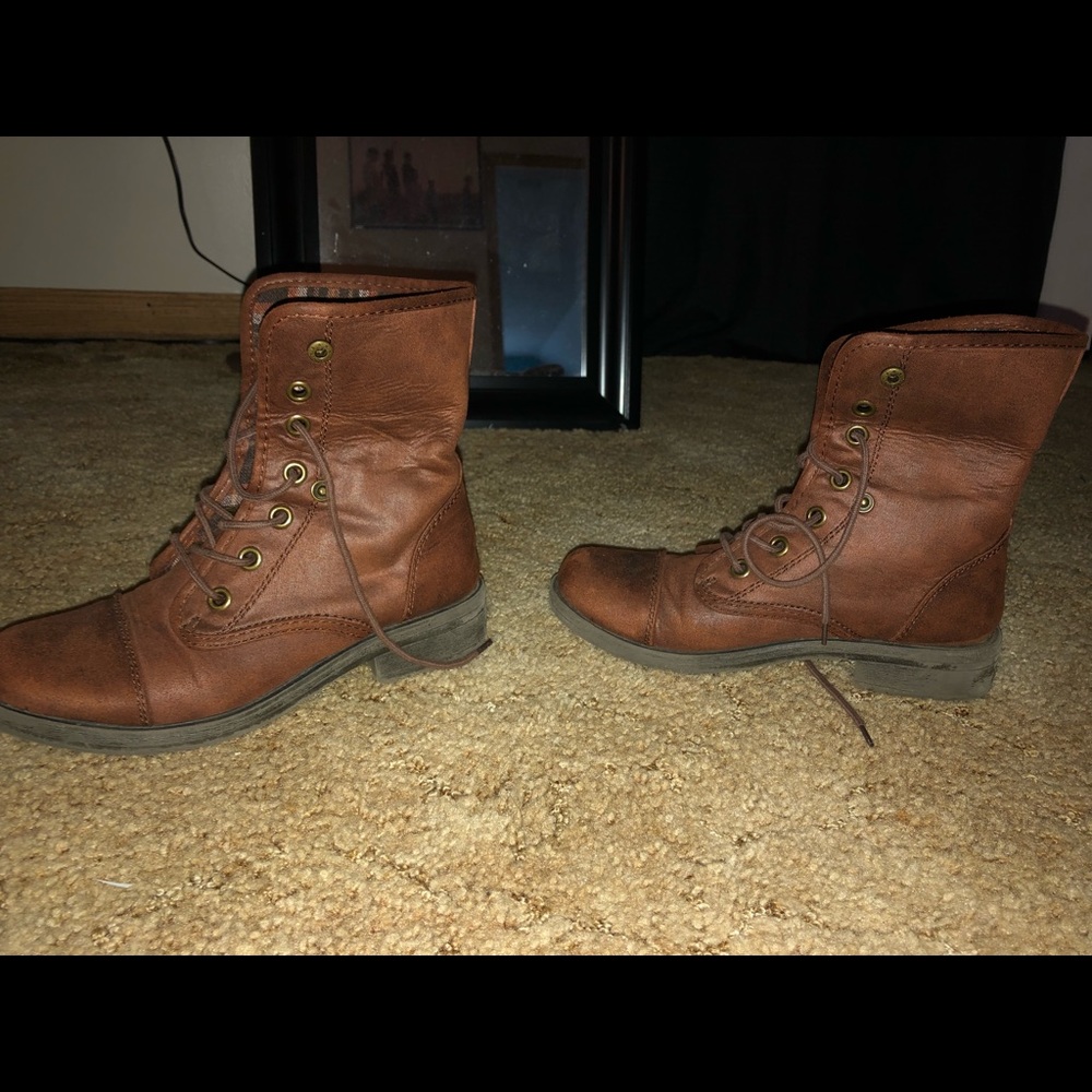 Brown boots